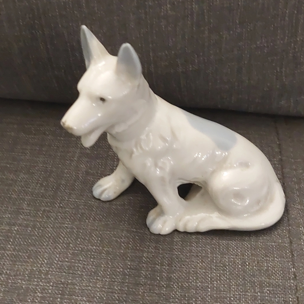 Vintage German shepherd porcelain figure made in japan